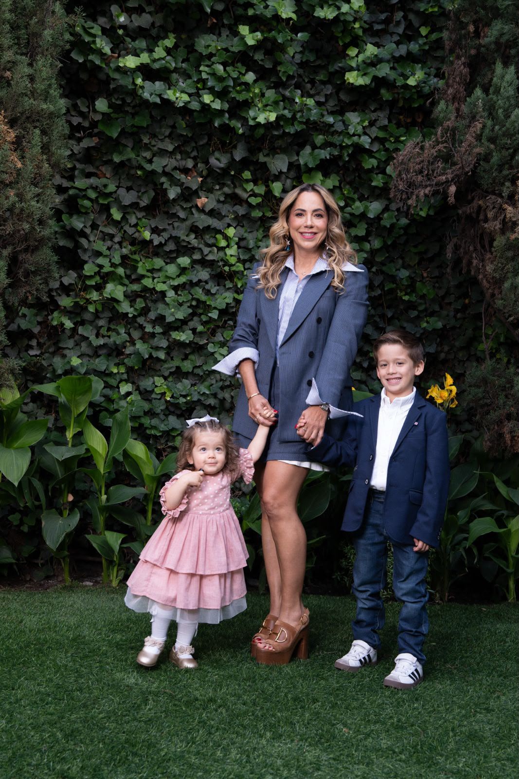 Lizeth Castro y sus hijos